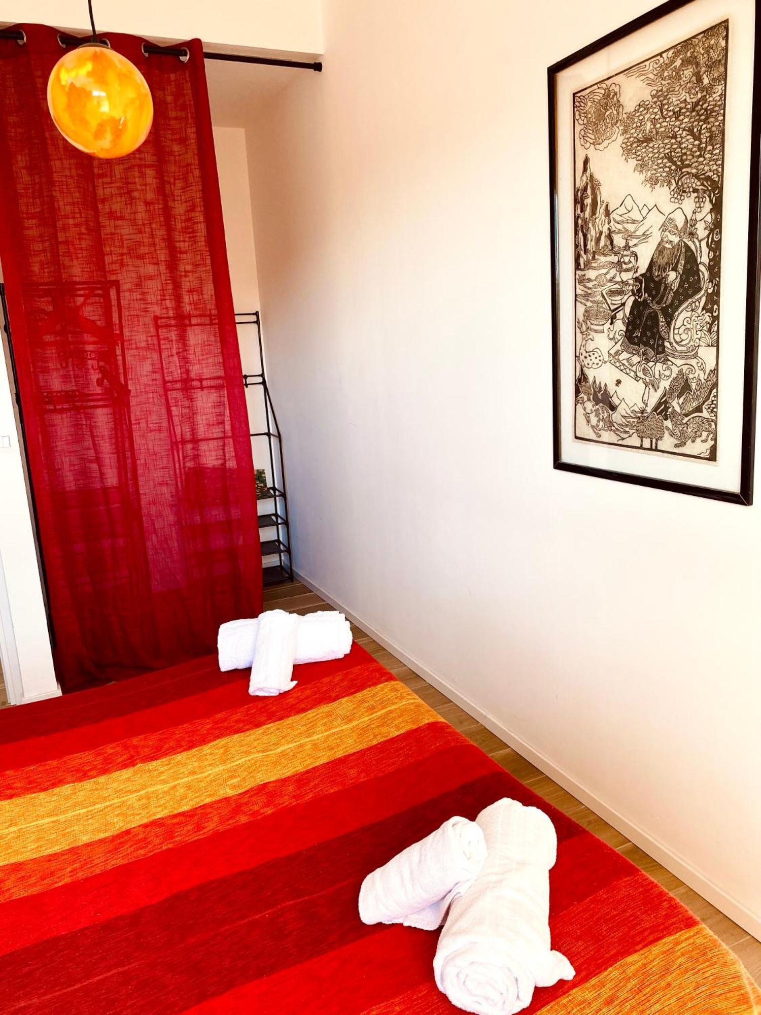 Kiran Lounge